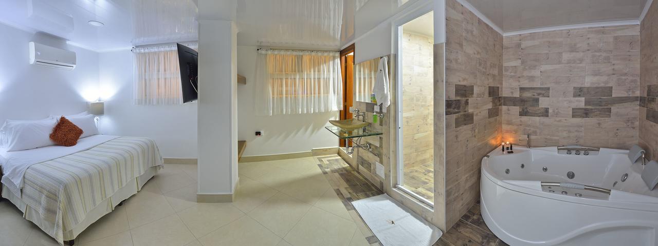 Hotel La Hormiga ブカラマンガ エクステリア 写真