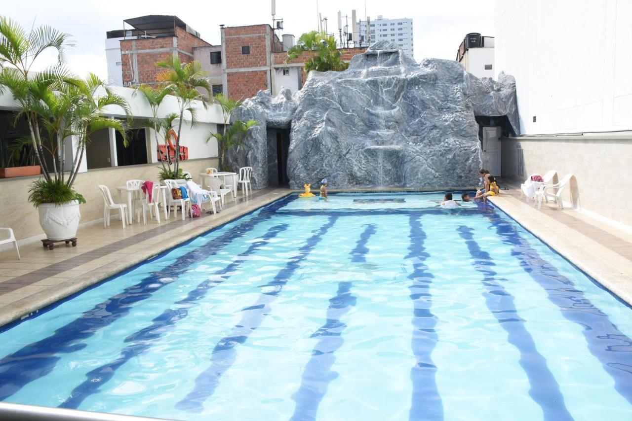 Hotel La Hormiga ブカラマンガ エクステリア 写真