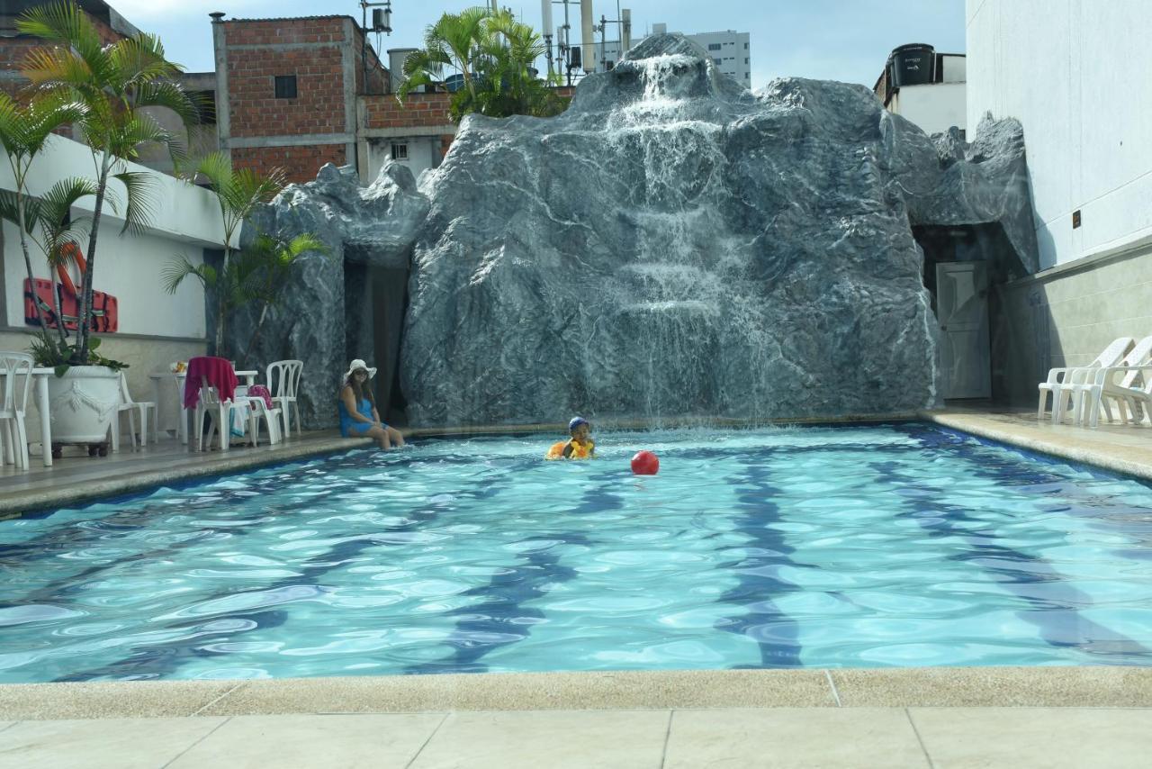 Hotel La Hormiga ブカラマンガ エクステリア 写真